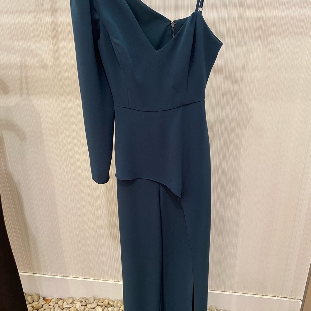 BCBG ONE SHOULDER PANTSUIT